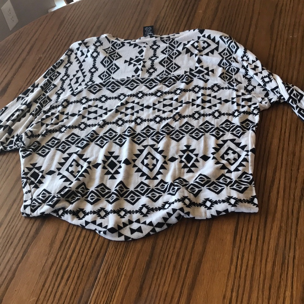 Aztec Top - Picture 3 of 3